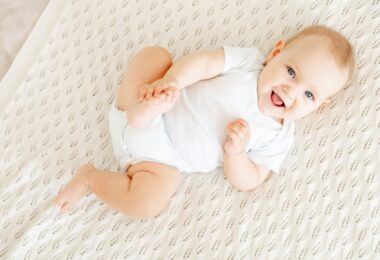 shutterstock 2298700899 380x260 - Die beliebtesten Vornamen für Mädchen: Aktuelle Trends 2024